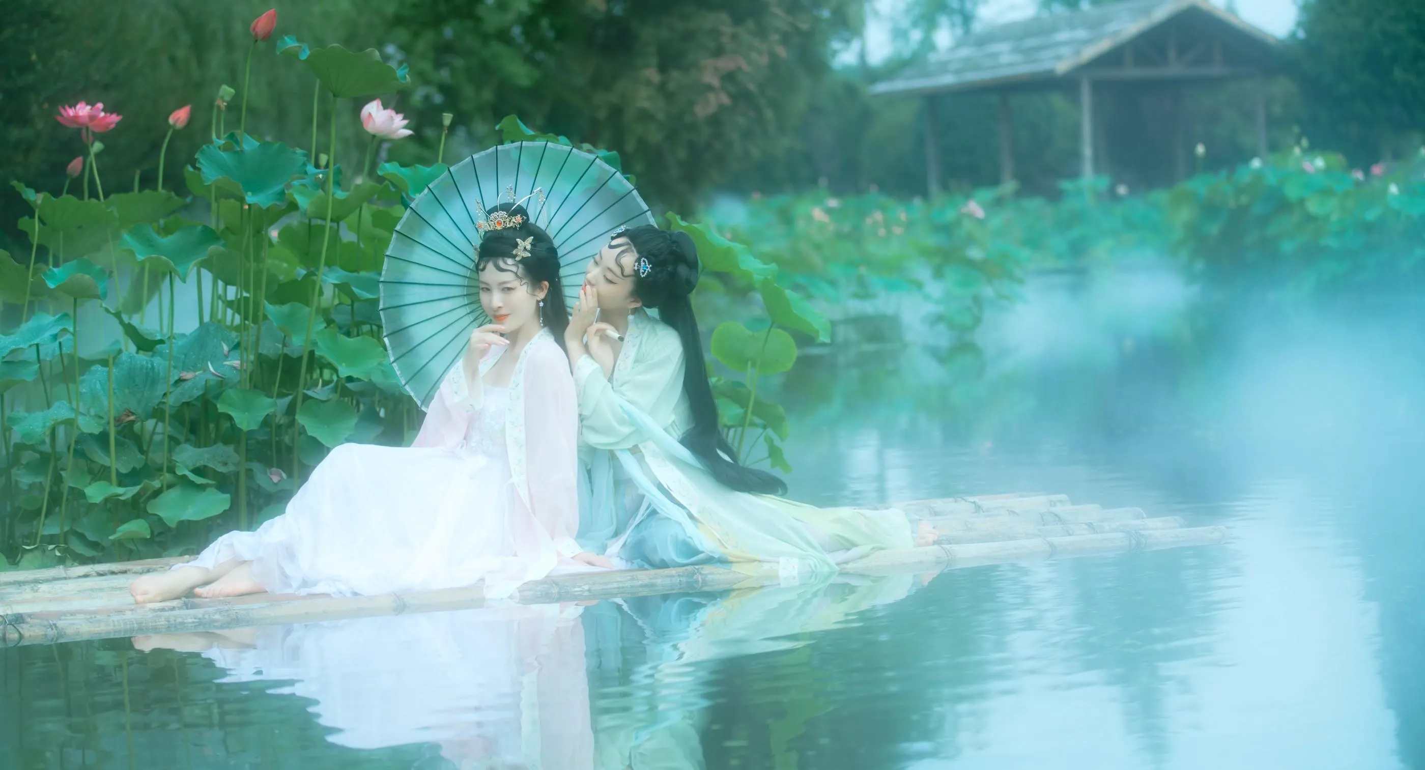 [YITUYU艺图语]2021.12.25 双生花 修水凝花 [31P]插图5